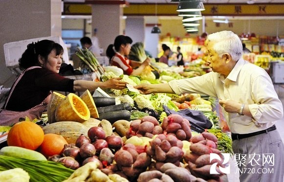 4月初以來(lái)超八成監(jiān)測(cè)蔬菜價(jià)格上漲